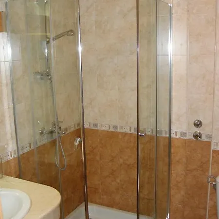 Tangra Hotel 3*