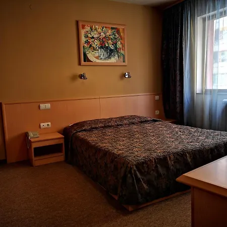 Hotel Tangra 3*